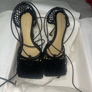 Bottega Veneta Mesh Sandal in black size 36